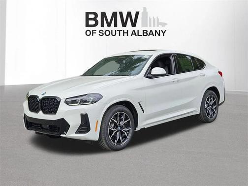 2025 BMW X4 xDrive30i
