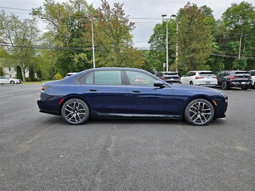 2026 BMW i7 xDrive60