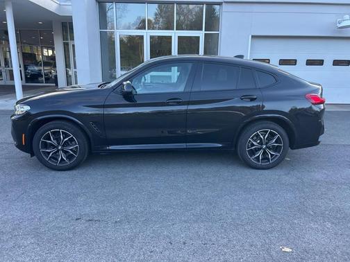 2023 BMW X4 xDrive30i