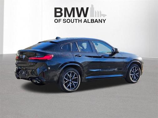2023 BMW X4 xDrive30i