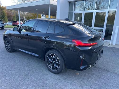 2023 BMW X4 xDrive30i