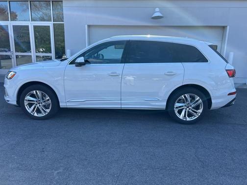 2021 Audi Q7 55 Premium Plus