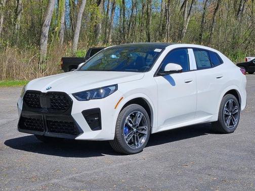 2025 BMW X2 xDrive28i