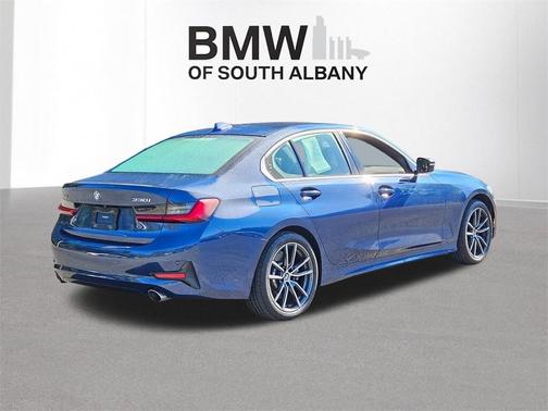 2021 BMW 330 xDrive