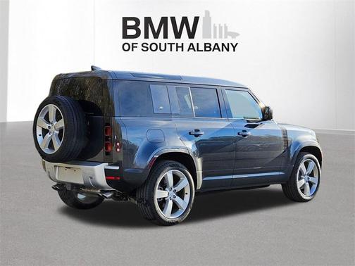 2024 Land Rover Defender 110 P500 SE