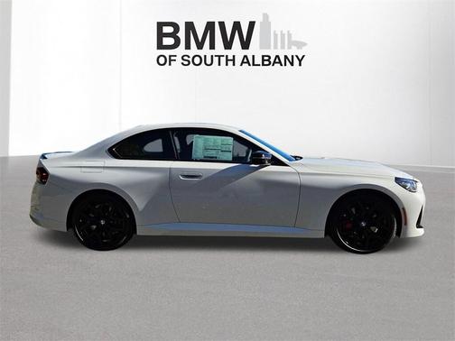 2026 BMW M240 i xDrive