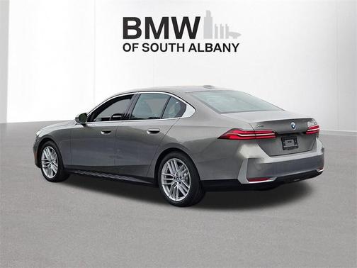 2024 BMW 530 i xDrive