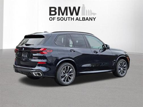 2026 BMW X5 M60i