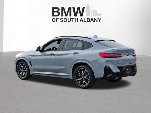 2023 BMW X4 xDrive30i