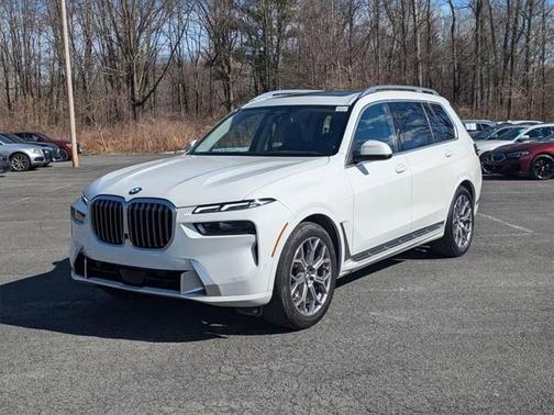 2024 BMW X7 xDrive40i