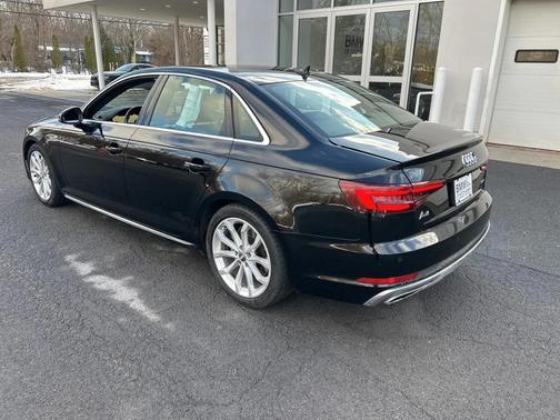 2019 Audi A4 2.0T Premium Plus
