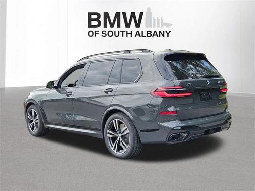 2026 BMW X7 M60i