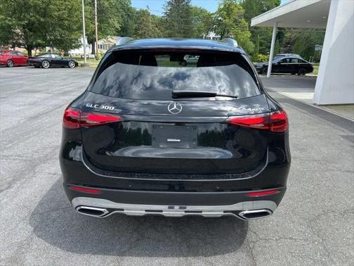2025 Mercedes-Benz GLC 300 4MATIC