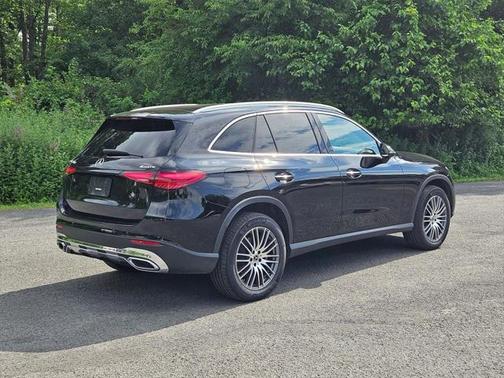 2025 Mercedes-Benz GLC 300 4MATIC