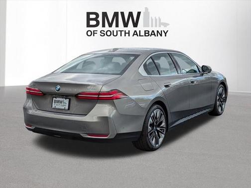 2024 BMW 540 i xDrive