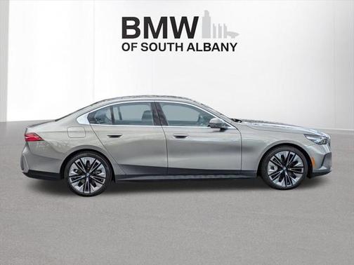 2024 BMW 540 i xDrive