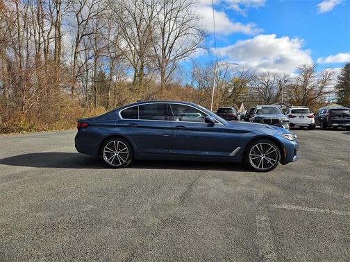 2023 BMW 540 i xDrive