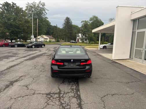 2021 BMW 530 xDrive