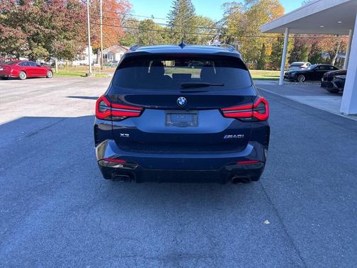 2024 BMW X3 M40i