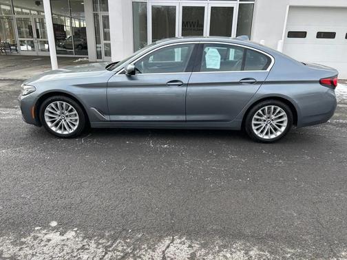 2021 BMW 530 xDrive