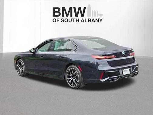 2024 BMW 760 i xDrive
