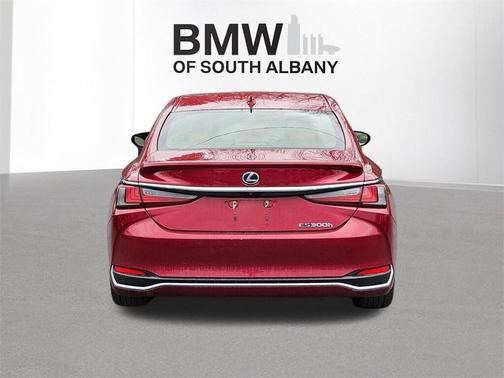 2019 Lexus ES 300h Base