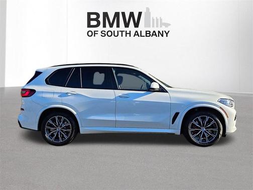 2023 BMW X5 M50i