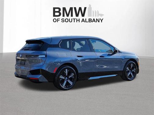 2025 BMW iX xDrive50