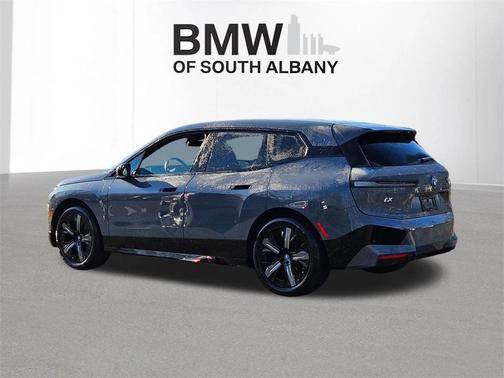 2025 BMW iX xDrive50