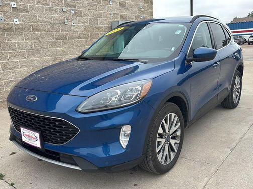 2022 Ford Escape Titanium