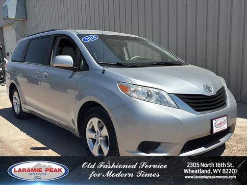 2014 Toyota Sienna LE