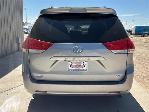 2014 Toyota Sienna LE