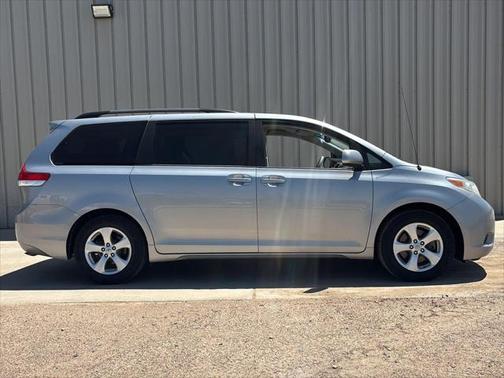 2014 Toyota Sienna LE