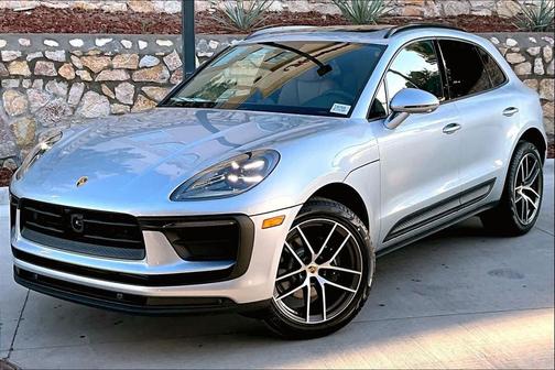 Dolomite Silver Metallic 2026 Porsche Macan Macan