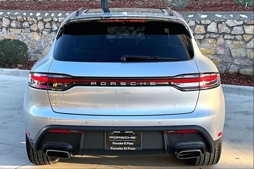 Dolomite Silver Metallic 2026 Porsche Macan Macan