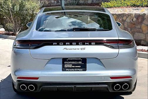 Dolomite Silver Metallic 2022 Porsche Panamera 4S