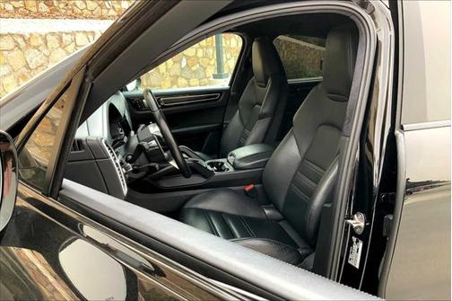 2021 Porsche Cayenne GTS