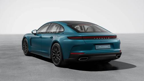 2025 Porsche Panamera 4
