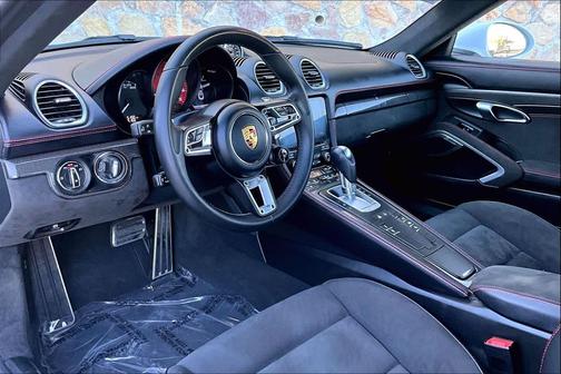 2022 Porsche 718 Cayman GTS 4.0