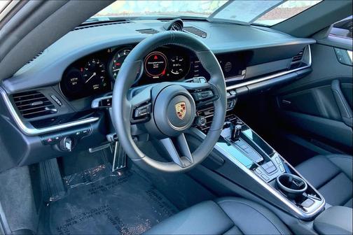 2024 Porsche 911 Carrera