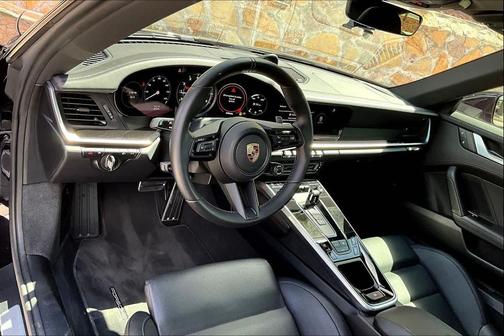 2024 Porsche 911 Carrera