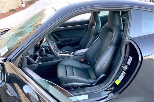 2024 Porsche 911 Carrera