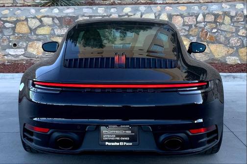 2024 Porsche 911 Carrera