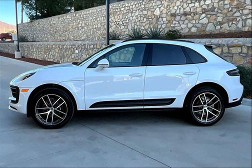 2026 Porsche Macan 