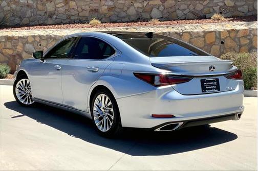 2023 Lexus ES 350 Ultra Luxury