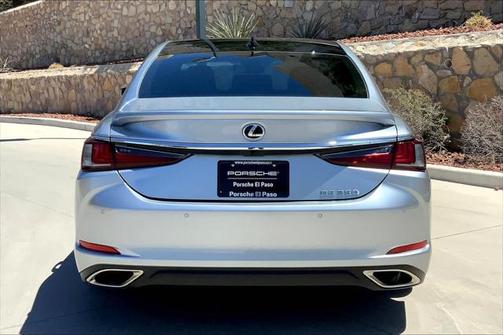 2023 Lexus ES 350 Ultra Luxury