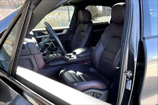 2024 Porsche Cayenne Cayenne