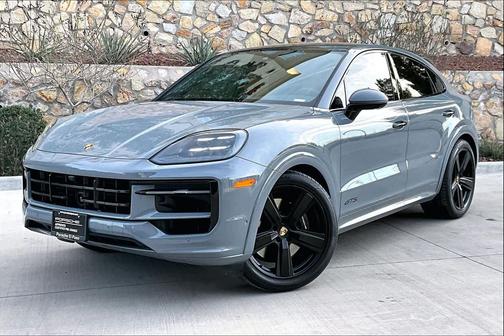 2025 Porsche Cayenne GTS