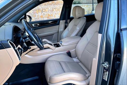 2019 Porsche Cayenne Cayenne