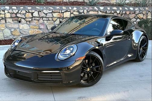 2022 Porsche 911 Carrera